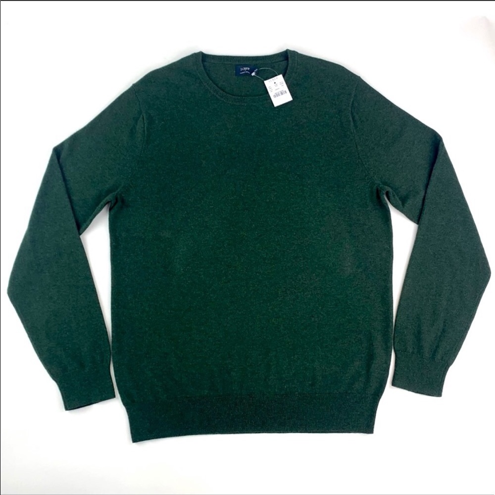- Mens xl j crew v neck lightweight sweater.